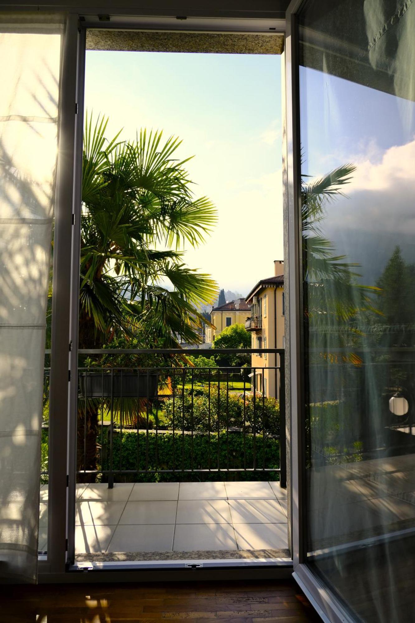 Residenza Laurum Mandello del Lario Exterior foto