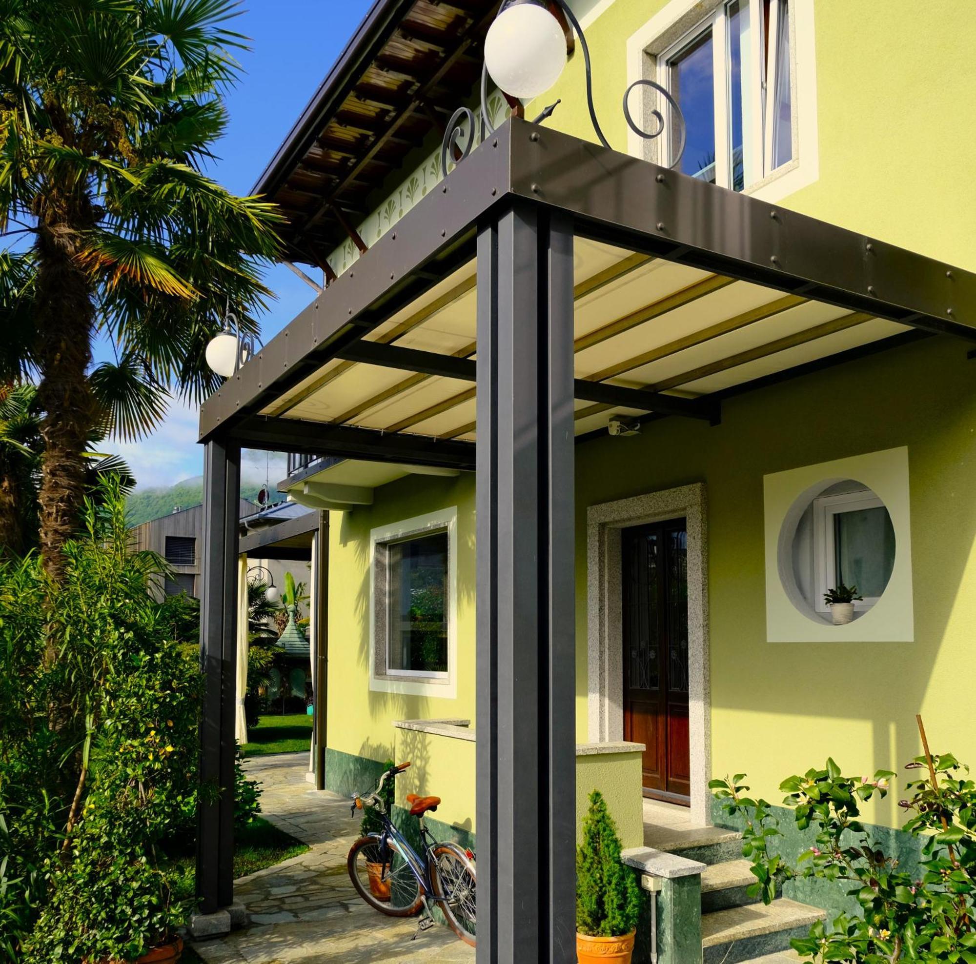 Residenza Laurum Mandello del Lario Exterior foto